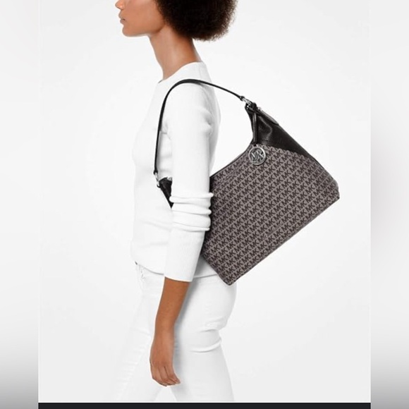 NWOT MICHAEL MICHAEL KORS Aria Signature Large Shoulder Bag - Picture 3 of 9